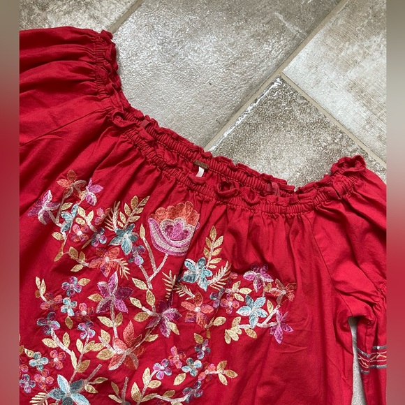 Free People Floral Embroidered “Peasant” Top - Picture 5 of 7